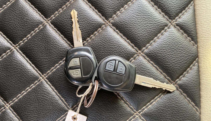 2012 Maruti Wagon R 1.0 VXI, Petrol, Manual, 33,834 km, Key Close Up