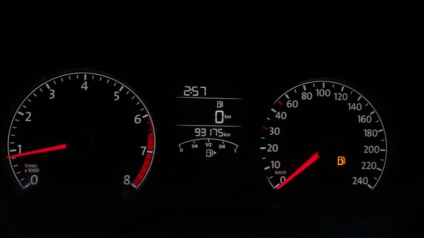 2018 Volkswagen Polo COMFORTLINE 1.0L MPI, Petrol, Manual, 93,710 km, Odometer Image