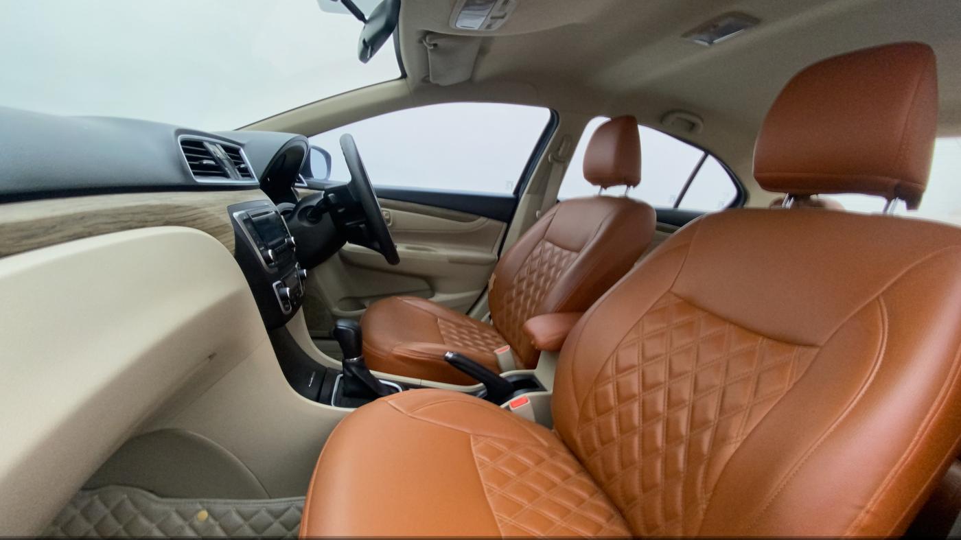 2020 Maruti Ciaz DELTA AT 1.5 SHVS PETROL, Petrol, Automatic, 52,188 km, Right Side Front Door Cabin