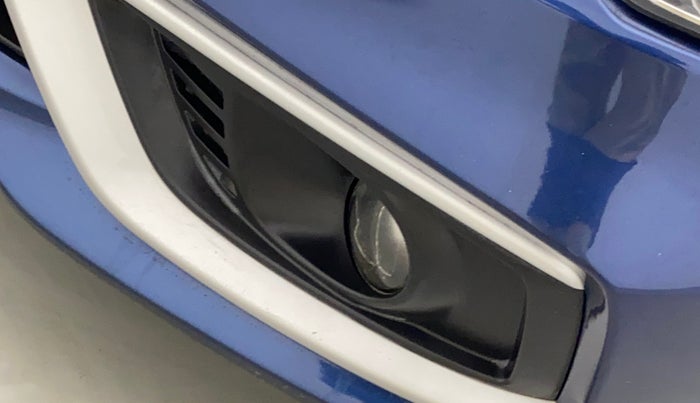 2020 Maruti Ciaz DELTA AT 1.5 SHVS PETROL, Petrol, Automatic, 51,888 km, Left fog light - Minor damage