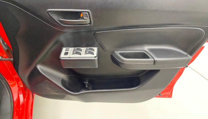 2020 Maruti Swift LXI, Petrol, Manual, 36,320 km, Driver Side Door Panels Control