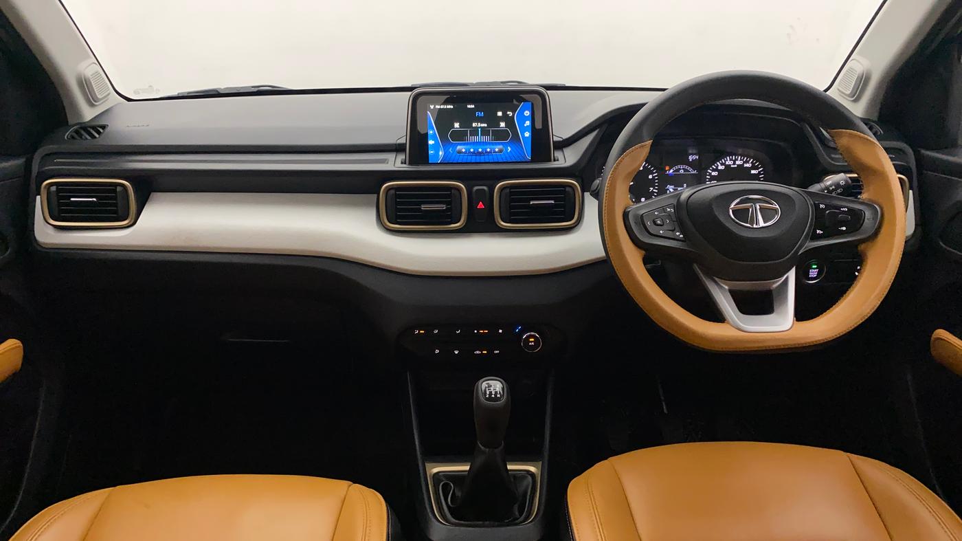 2023 Tata PUNCH ACCOMPLISHED MT, Petrol, Manual, 14,718 km, Dashboard