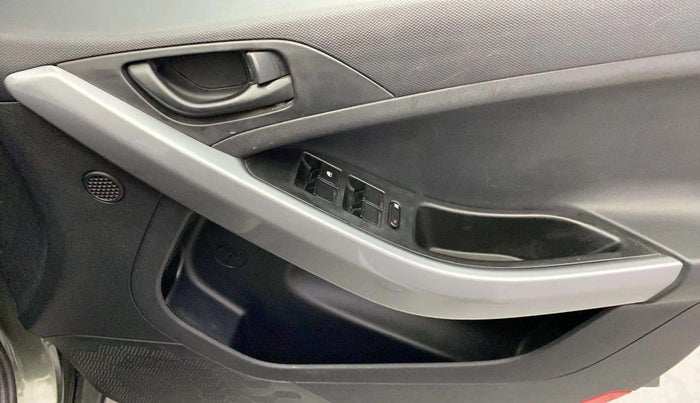 2021 Tata NEXON XM PETROL, Petrol, Manual, 66,673 km, Driver Side Door Panels Control