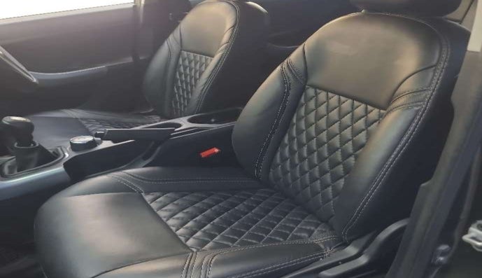 2021 Tata NEXON XM PETROL, Petrol, Manual, 66,673 km, Front left seat (passenger seat) - Seat side trim has minor damage