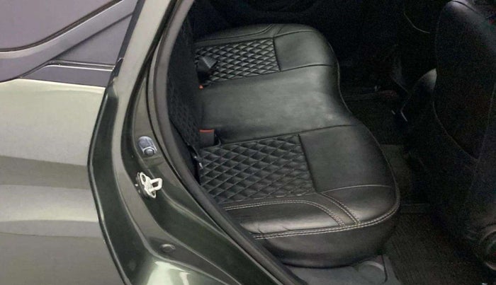 2021 Tata NEXON XM PETROL, Petrol, Manual, 66,673 km, Right C pillar - Minor scratches