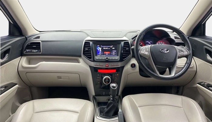 2022 Mahindra XUV300 W8 (O) 1.5 DIESEL, Diesel, Manual, 37,170 km, Dashboard