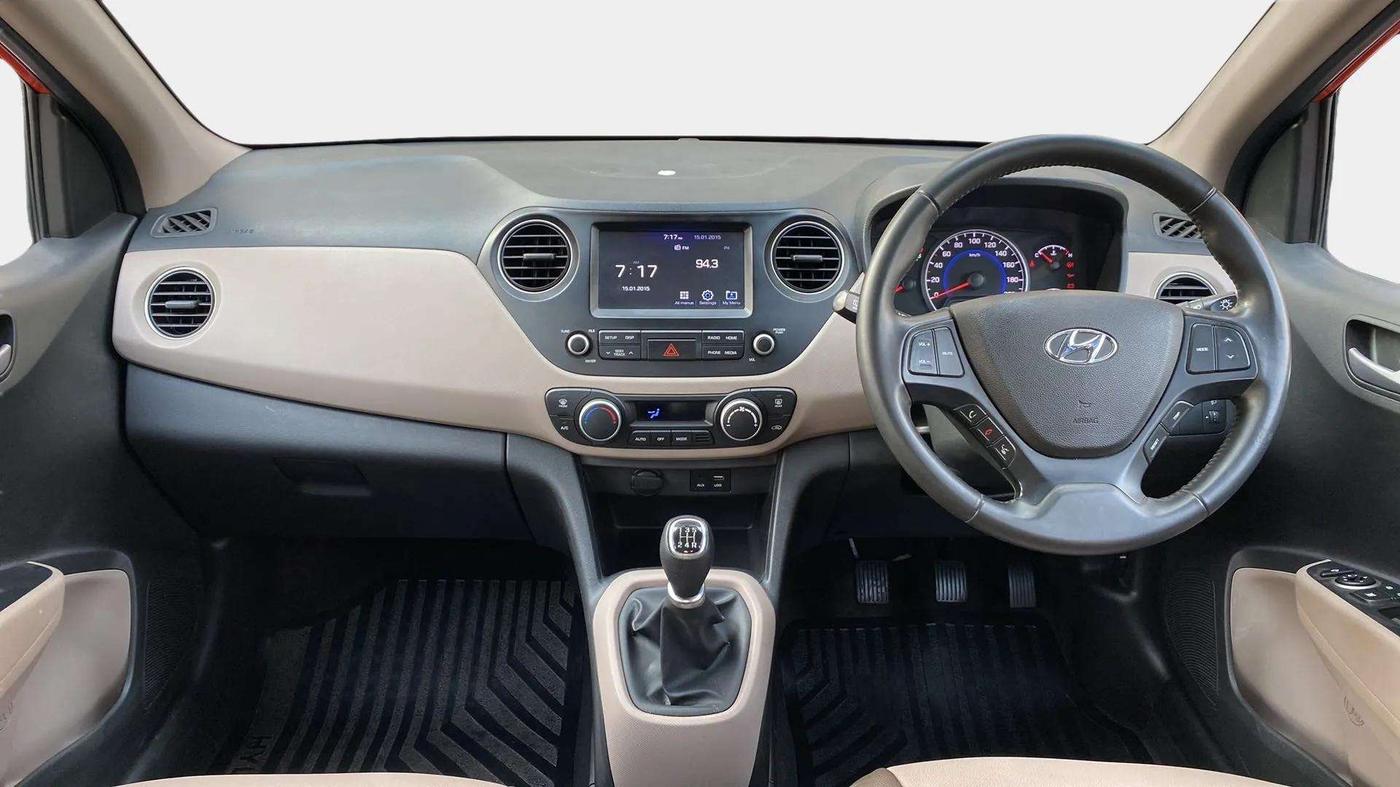 2019 Hyundai Grand i10 ASTA 1.2 KAPPA VTVT, Petrol, Manual, 21,231 km, Dashboard