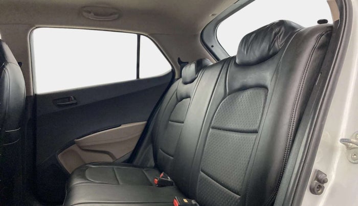 2014 Hyundai Grand i10 MAGNA 1.2 KAPPA VTVT, Petrol, Manual, 22,259 km, Right Side Rear Door Cabin