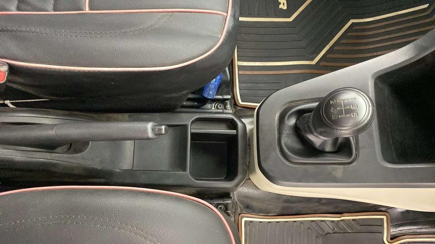 2021 Maruti New Wagon-R LXI 1.0, Petrol, Manual, 10,453 km, Gear Lever