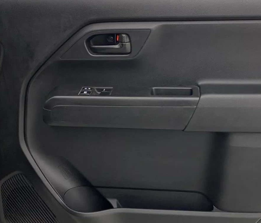 2021 Maruti New Wagon-R LXI 1.0, Petrol, Manual, 10,453 km, Driver Side Door Panels Control