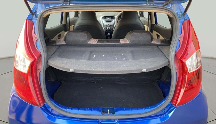 2016 Hyundai Eon SPORTZ, Petrol, Manual, 18,351 km, Boot Inside