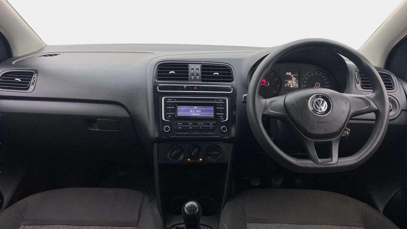 2015 Volkswagen Polo COMFORTLINE 1.2L, Petrol, Manual, 56,394 km, Dashboard