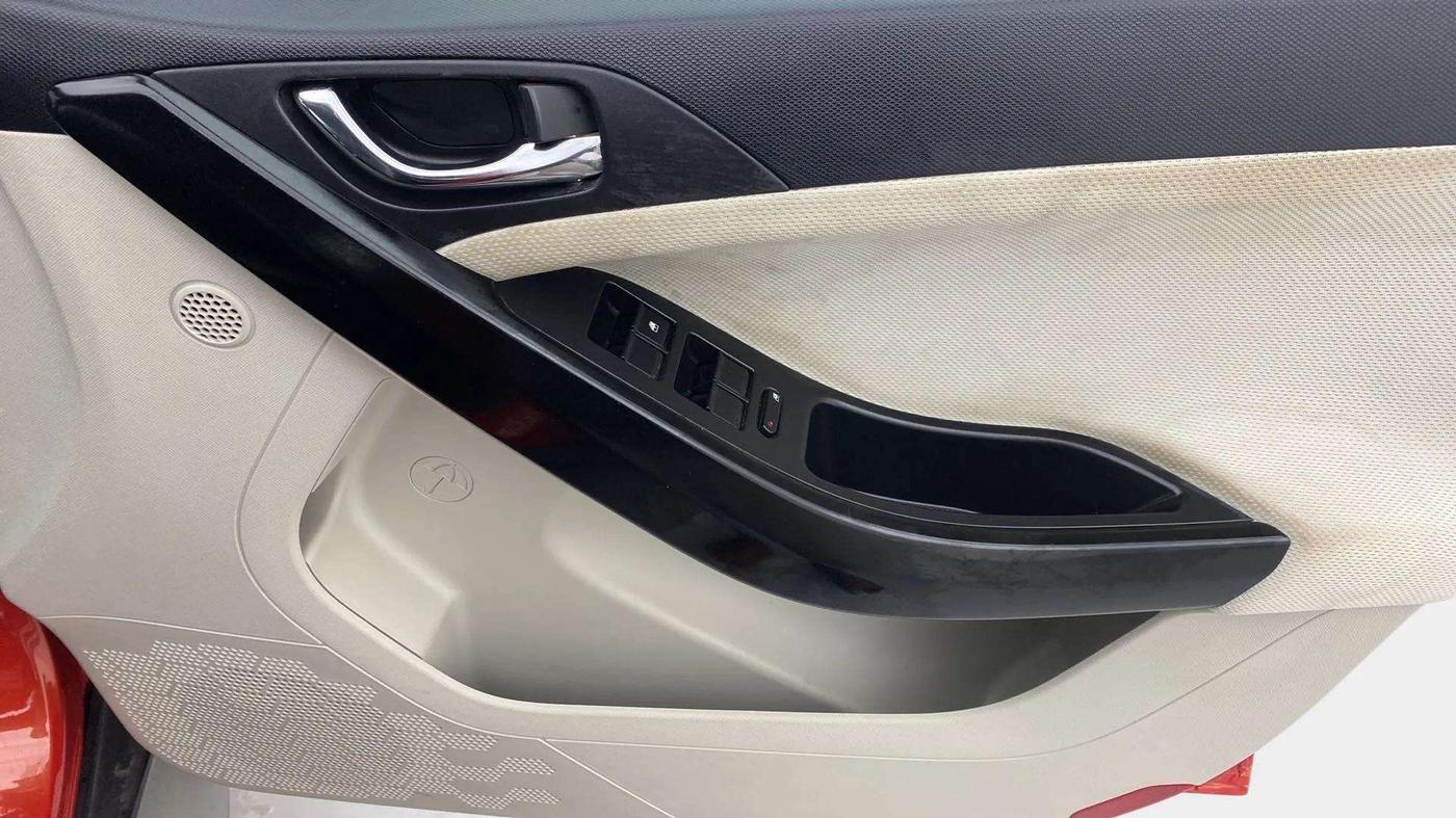 2021 Tata NEXON XZA PLUS PETROL, Petrol, Automatic, 6,845 km, Driver Side Door Panels Control