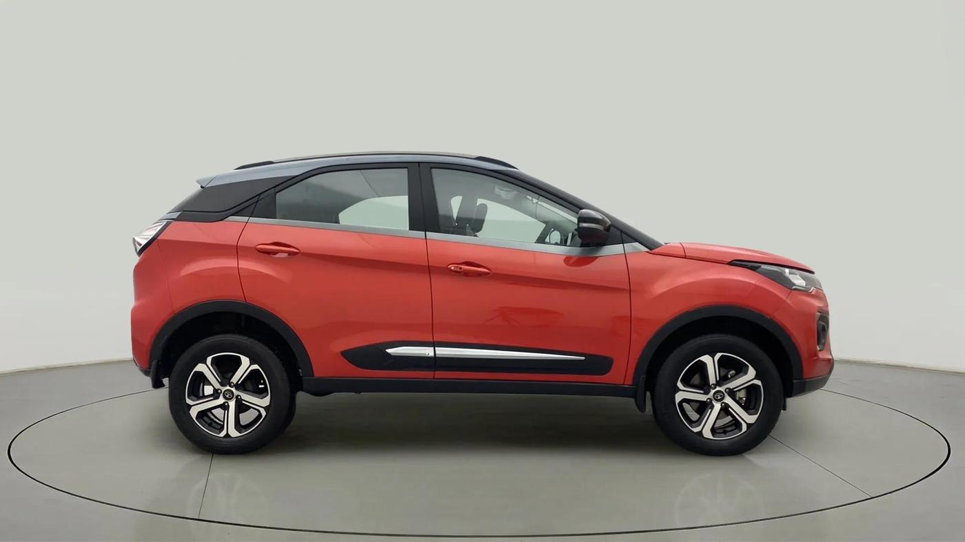 2021 Tata NEXON XZA PLUS PETROL, Petrol, Automatic, 6,845 km, Right Side View