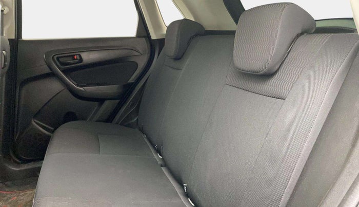 2021 Maruti Vitara Brezza VXI, Petrol, Manual, 27,798 km, Right Side Rear Door Cabin