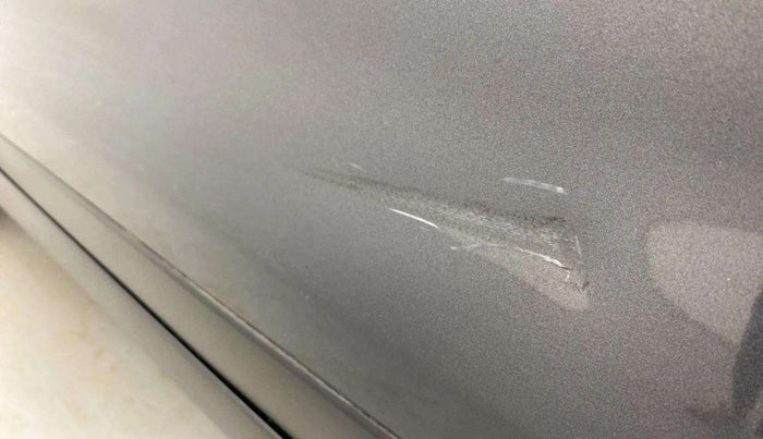 2021 Maruti Vitara Brezza VXI, Petrol, Manual, 27,798 km, Front passenger door - Slightly dented