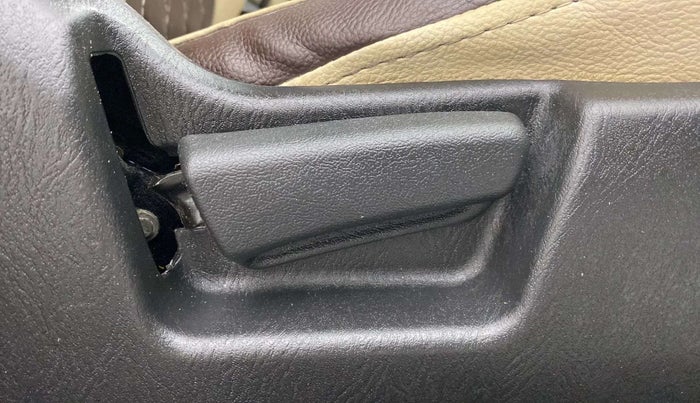 2021 Maruti Alto LXI, Petrol, Manual, 32,204 km, Driver Side Adjustment Panel