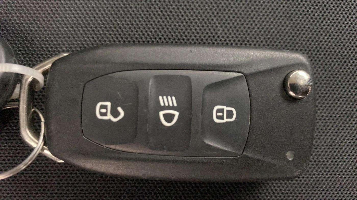 2023 Tata NEXON PURE 1.2 PETROL, Petrol, Manual, 11,301 km, Key Close Up