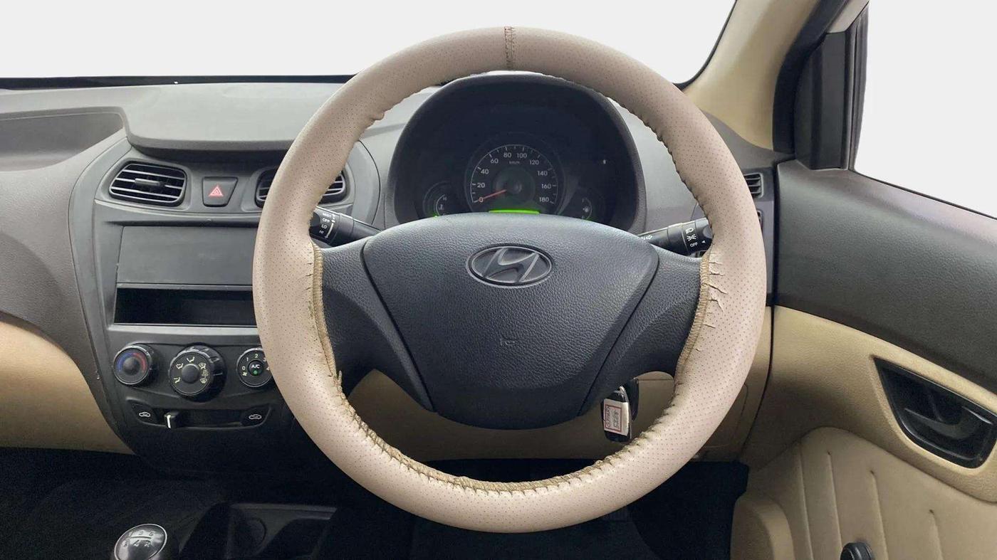 2014 Hyundai Eon D-LITE+, Petrol, Manual, 61,632 km, Steering Wheel Close Up