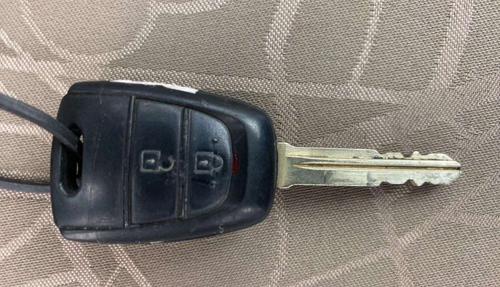 2019 Hyundai Grand i10 SPORTZ 1.2 KAPPA VTVT, Petrol, Manual, 28,443 km, Key Close Up