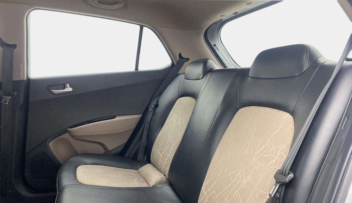 2019 Hyundai Grand i10 SPORTZ 1.2 KAPPA VTVT, Petrol, Manual, 28,443 km, Right Side Rear Door Cabin
