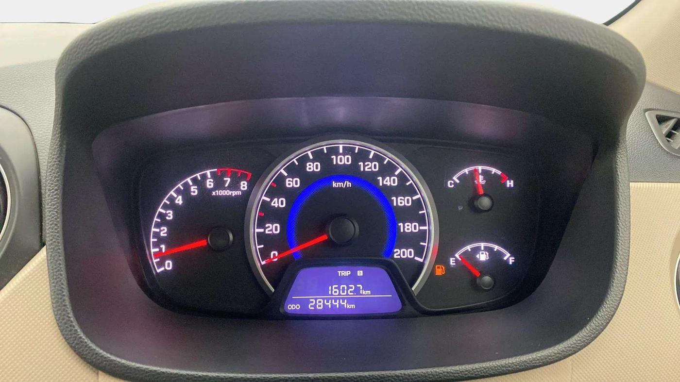2019 Hyundai Grand i10 SPORTZ 1.2 KAPPA VTVT, Petrol, Manual, 28,443 km, Odometer Image