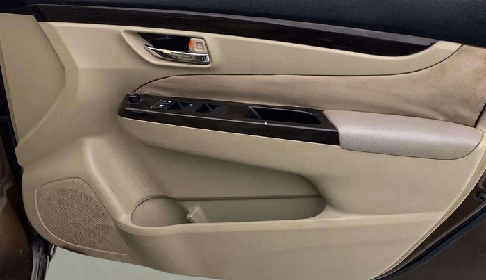 2017 Maruti Ciaz DELTA DIESEL 1.3, Diesel, Manual, 61,533 km, Driver Side Door Panels Control