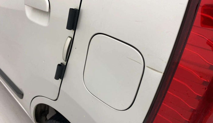 2015 Maruti Wagon R 1.0 VXI, Petrol, Manual, 68,765 km, Left quarter panel - Slightly dented