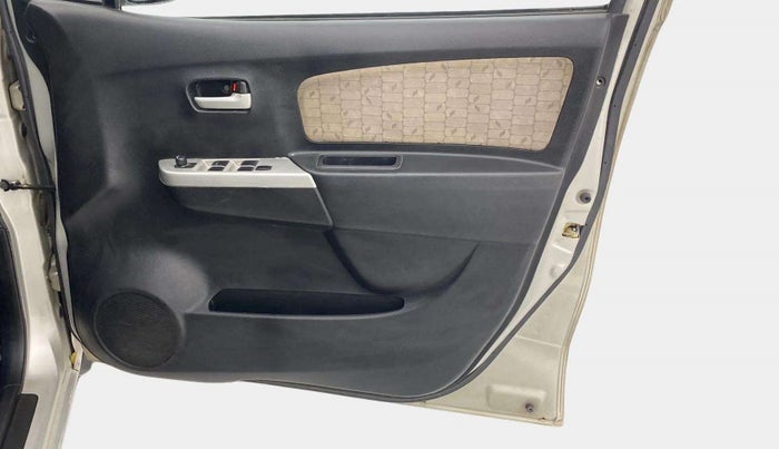 2015 Maruti Wagon R 1.0 VXI, Petrol, Manual, 68,765 km, Driver Side Door Panels Control