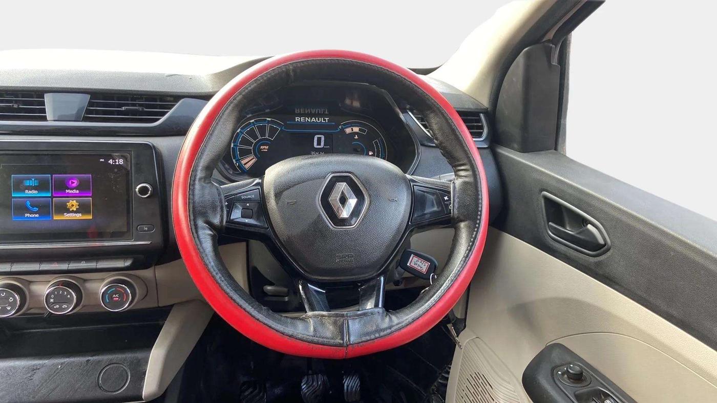 2021 Renault TRIBER RXT, Petrol, Manual, 35,389 km, Steering Wheel Close Up