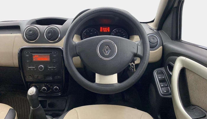 2013 Renault Duster RXL PETROL, Petrol, Manual, 84,706 km, Steering Wheel Close Up