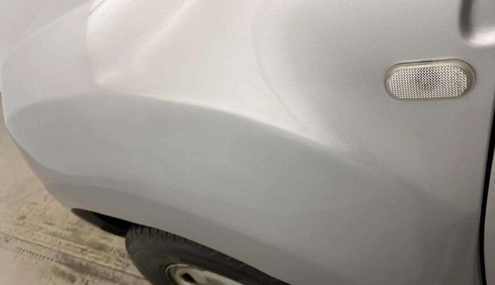 2013 Renault Duster RXL PETROL, Petrol, Manual, 84,706 km, Left fender - Lining missing