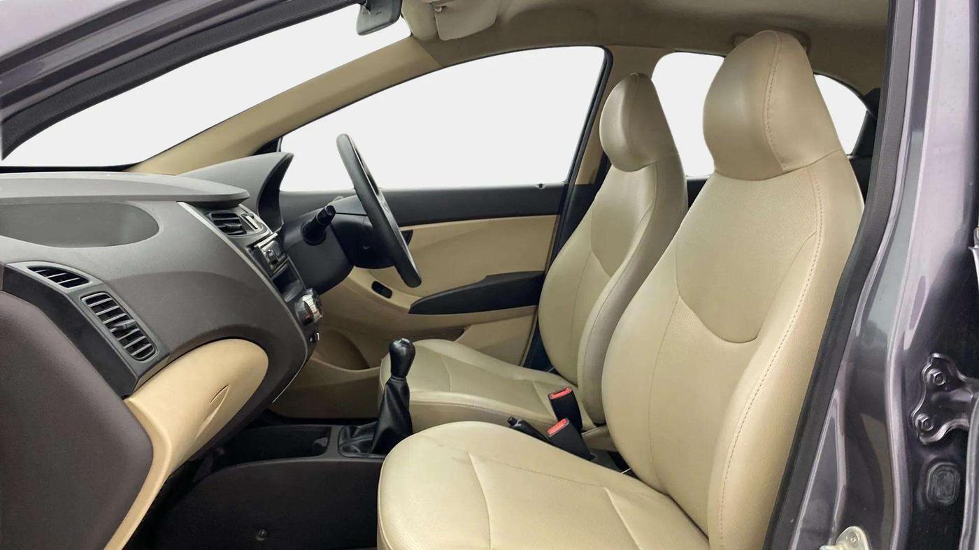 2018 Hyundai Eon ERA +, Petrol, Manual, 66,967 km, Right Side Front Door Cabin
