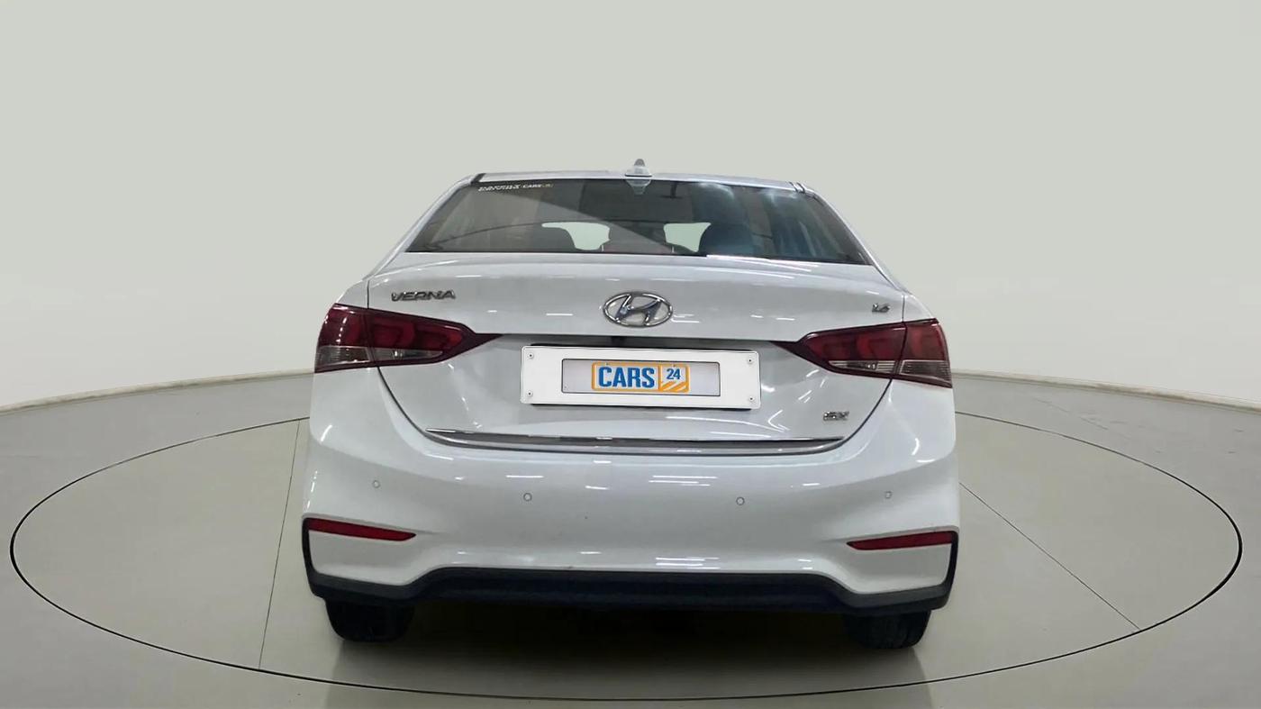 2019 Hyundai Verna 1.6 VTVT SX, Petrol, Manual, 54,250 km, Back/Rear