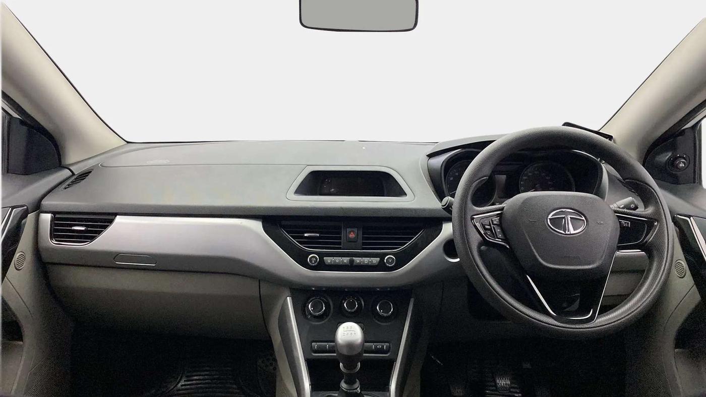 2019 Tata NEXON XM PETROL, Petrol, Manual, 49,666 km, Dashboard