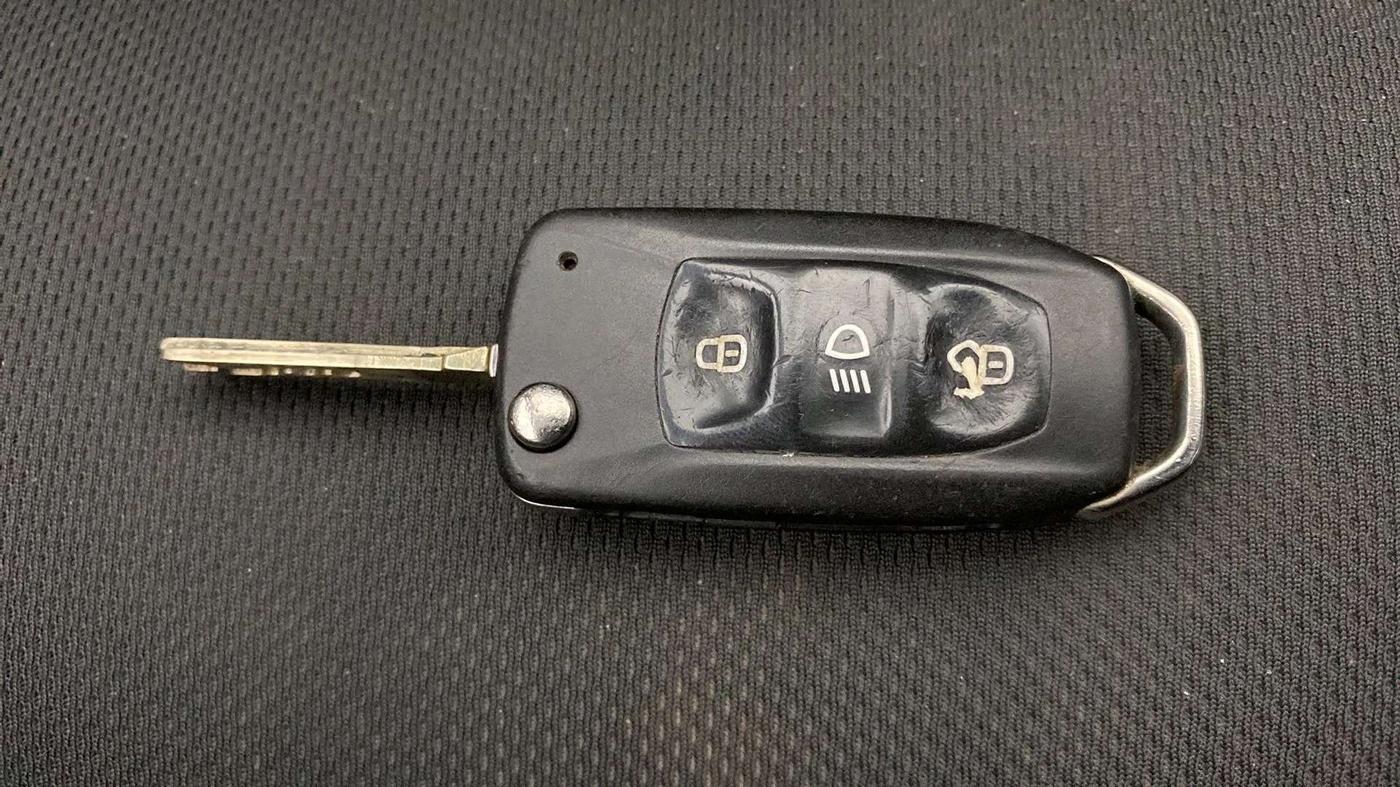 2019 Tata NEXON XM PETROL, Petrol, Manual, 49,666 km, Key Close Up