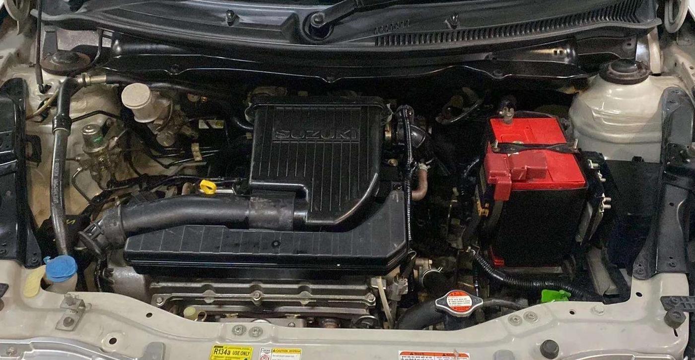 2014 Maruti Swift VXI, Petrol, Manual, 73,798 km, Open Bonet
