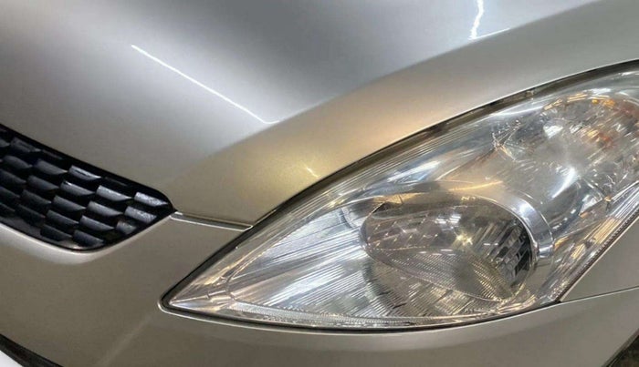 2014 Maruti Swift VXI, Petrol, Manual, 73,798 km, Left headlight - Minor scratches