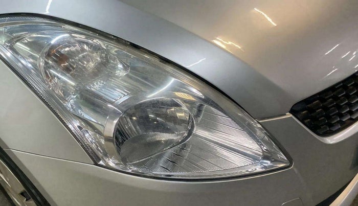 2014 Maruti Swift VXI, Petrol, Manual, 73,798 km, Right headlight - Minor scratches