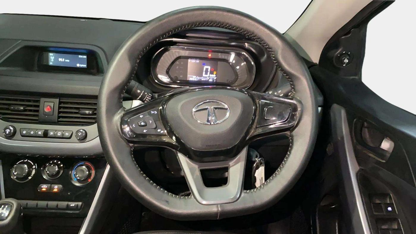 2021 Tata NEXON XM SUNROOF PETROL, Petrol, Manual, 39,498 km, Steering Wheel Close Up