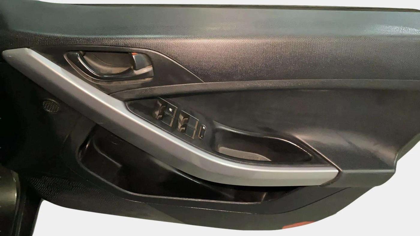 2021 Tata NEXON XM SUNROOF PETROL, Petrol, Manual, 39,498 km, Driver Side Door Panels Control