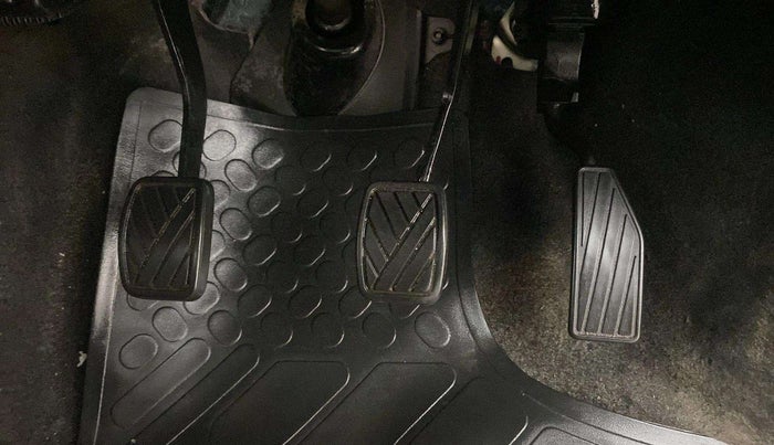 2021 Maruti IGNIS SIGMA 1.2, Petrol, Manual, 30,005 km, Pedals