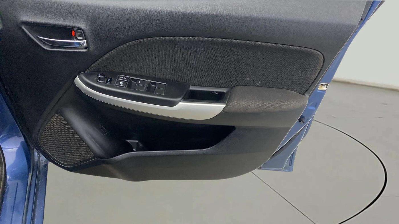 2017 Maruti Baleno ALPHA PETROL 1.2, Petrol, Manual, 55,635 km, Driver Side Door Panels Control
