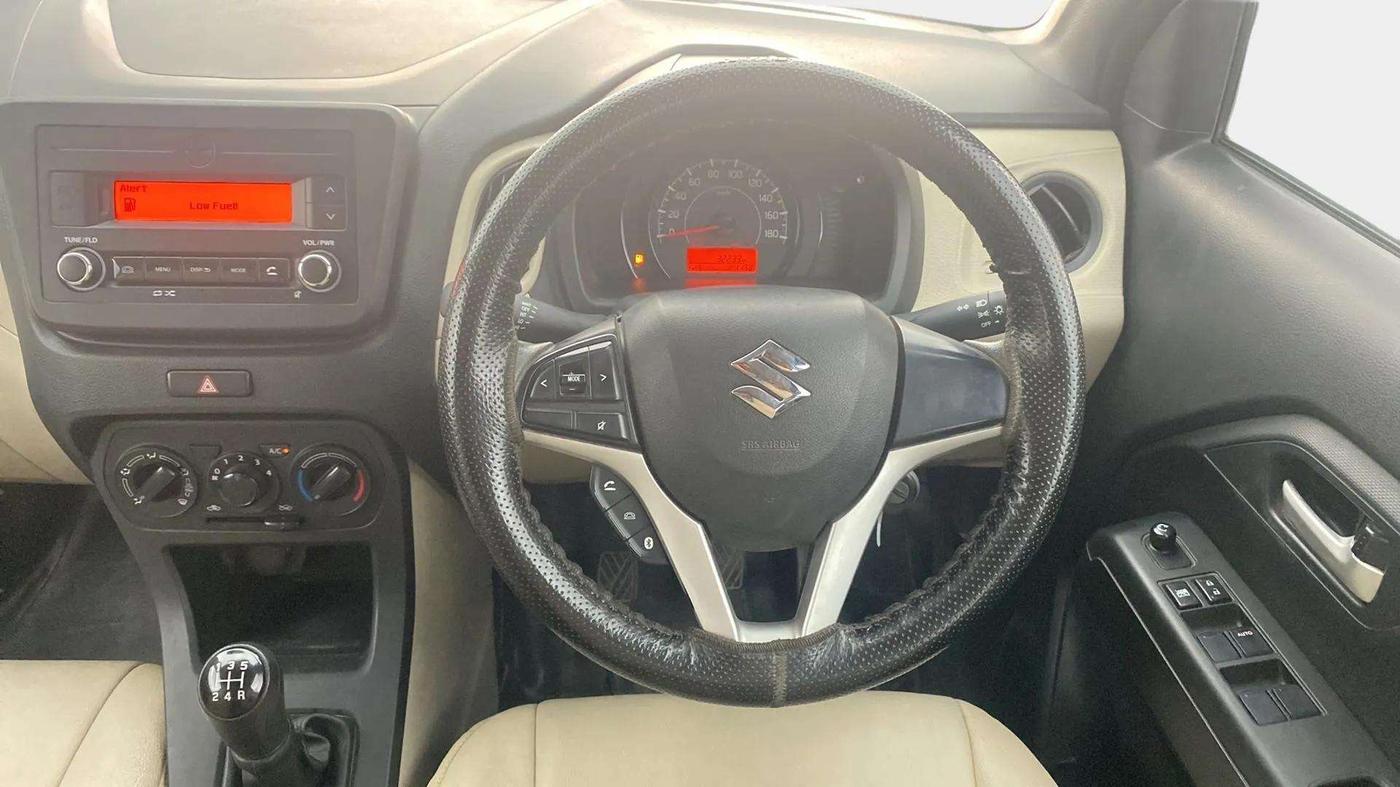 2019 Maruti New Wagon-R VXI 1.2, Petrol, Manual, 32,280 km, Steering Wheel Close Up