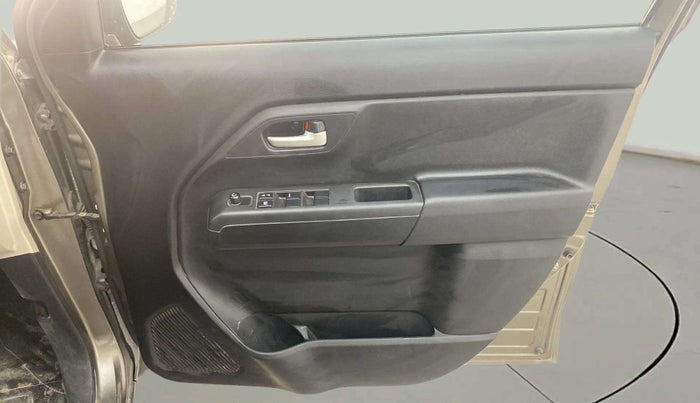 2019 Maruti New Wagon-R VXI 1.2, Petrol, Manual, 32,280 km, Driver Side Door Panels Control