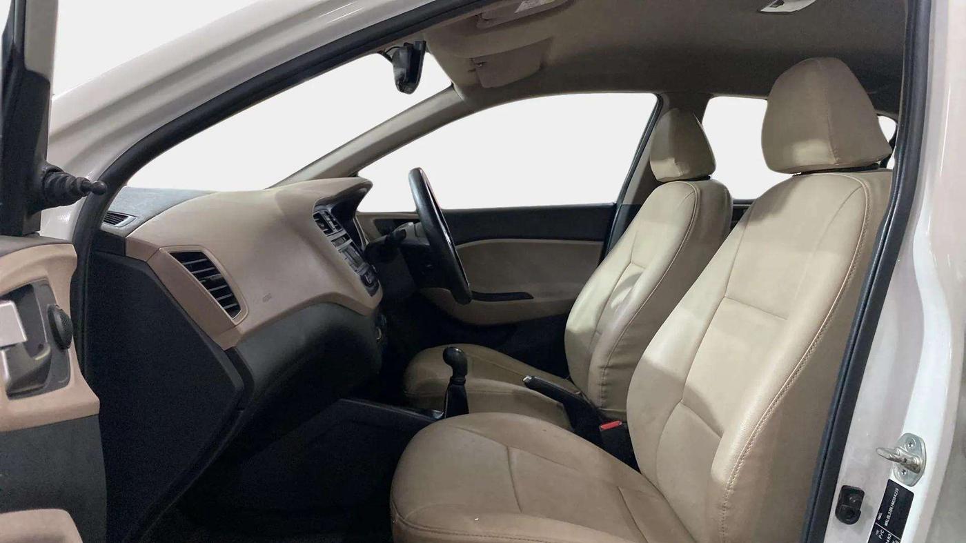 2017 Hyundai Elite i20 ERA 1.2, Petrol, Manual, 16,566 km, Right Side Front Door Cabin