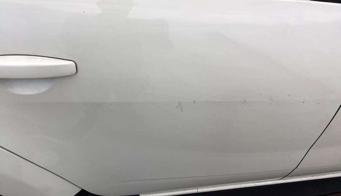 2019 Renault Duster RXS OPT CVT, Petrol, Automatic, 37,475 km, Right rear door - Minor scratches