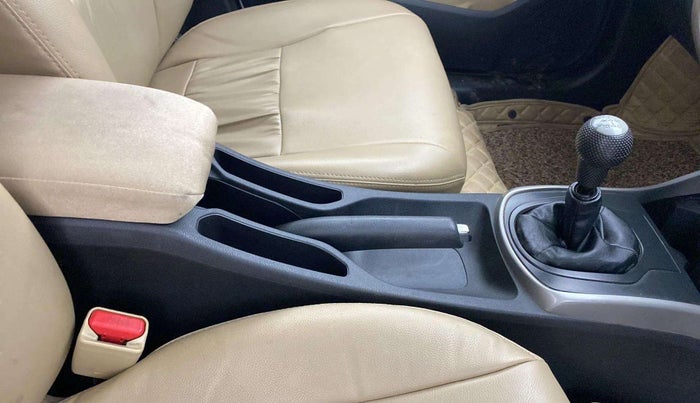 2017 Honda City 1.5L I-VTEC V MT, Petrol, Manual, 33,408 km, Gear Lever