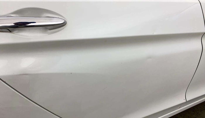2017 Honda City 1.5L I-VTEC V MT, Petrol, Manual, 33,408 km, Right rear door - Slightly dented