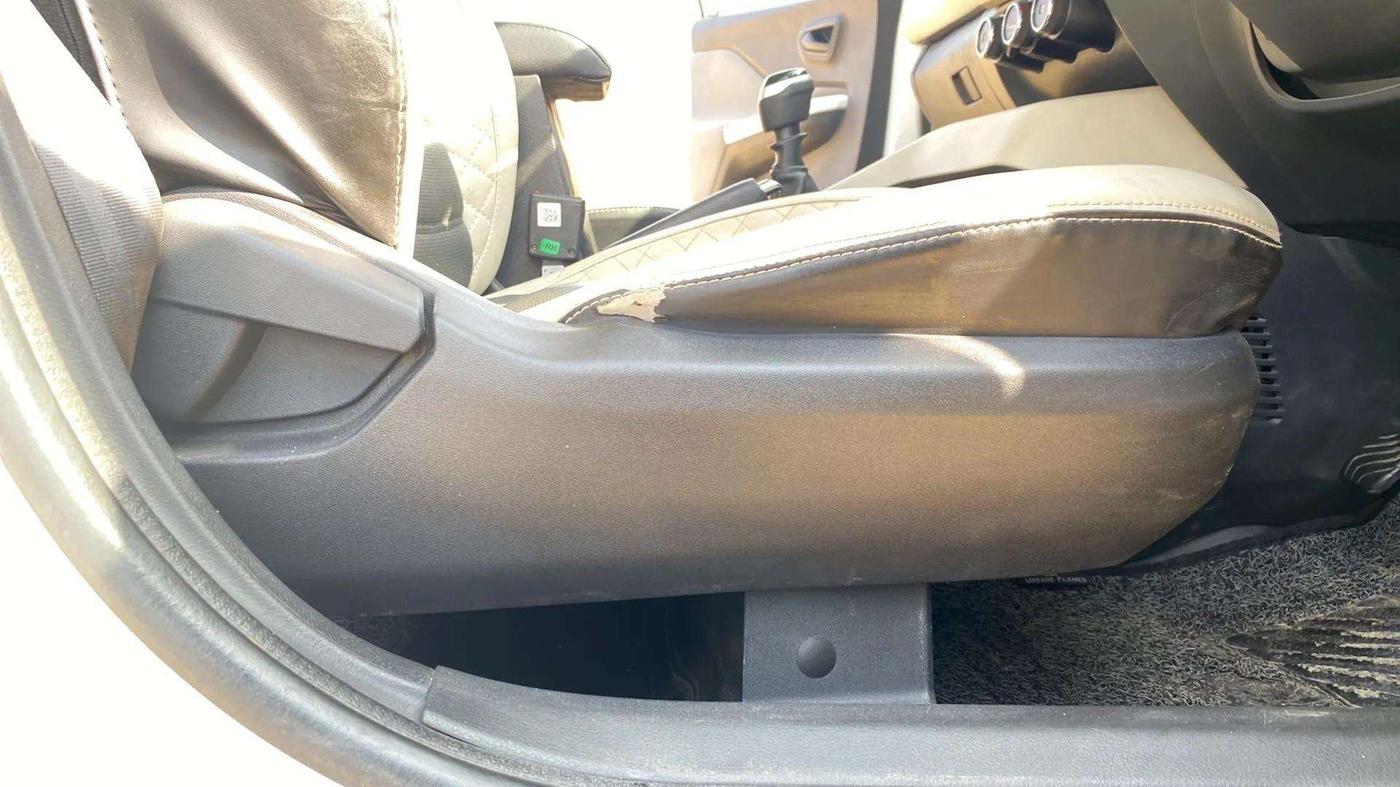 2021 Nissan MAGNITE XE, Petrol, Manual, 22,988 km, Driver Side Adjustment Panel
